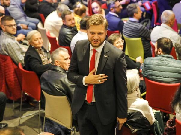 Irfan Čengić proglasio pobjedu u Starom Gradu