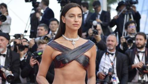 Irina Shayk zadivila izdanjem