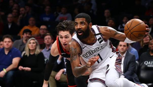 Irving van terena na neodređeno vrijeme zbog bolova u ramenu