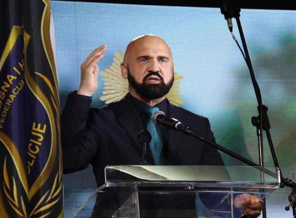 Isak: Dok separatisti udaraju na državu, probosanski političari svađaju se oko glodara