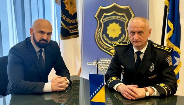 Isak i Munjić uputili saučešće porodicama ubijenih u Gradačcu
