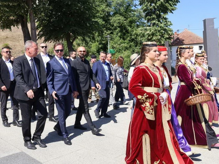 Isak na Sajmu šljive u Gradačcu: Bez sigurnosti nema investicija