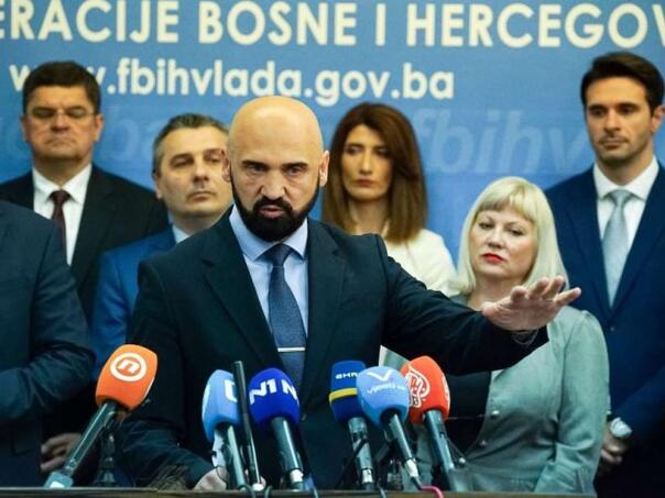 Isak o akciji 'Black tie 2': Sumnjamo u sve