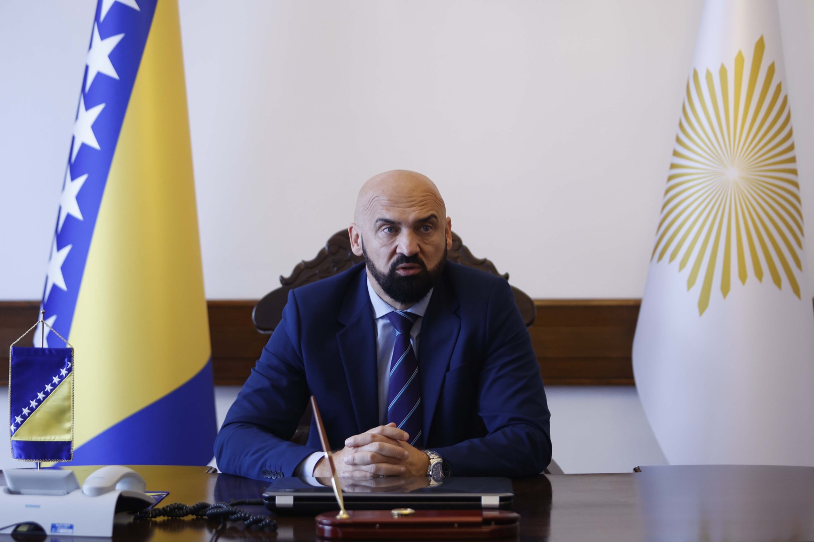 Isak odgovorio Karanu: Od kada se zalažete za uspostavu Republike BiH?