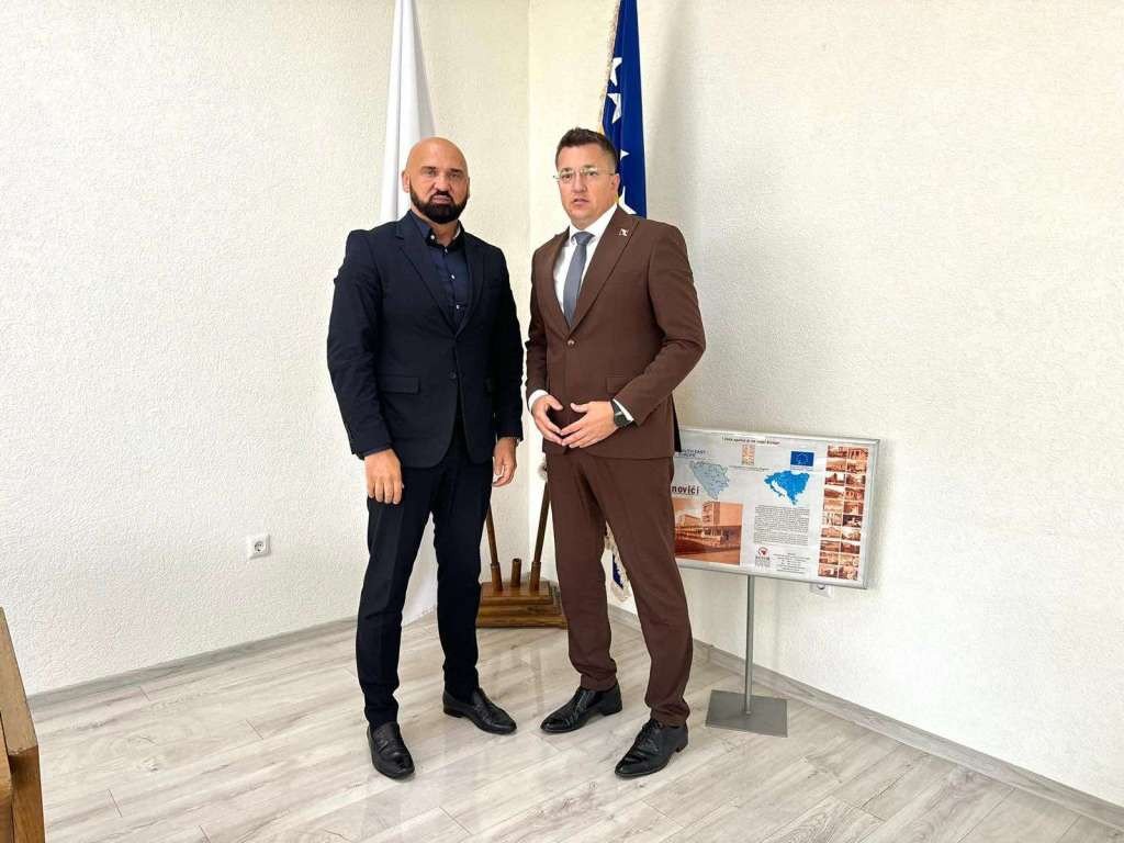 Isak posjetio Općinu Banovići