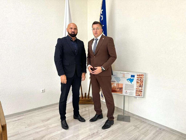 Isak posjetio Općinu Banovići