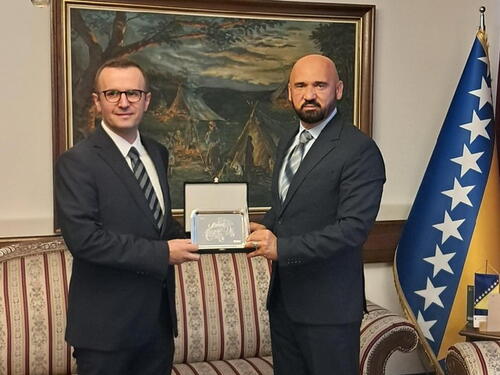Isak primio predstavnika turskog proizvođača vojnih vozila Otokar