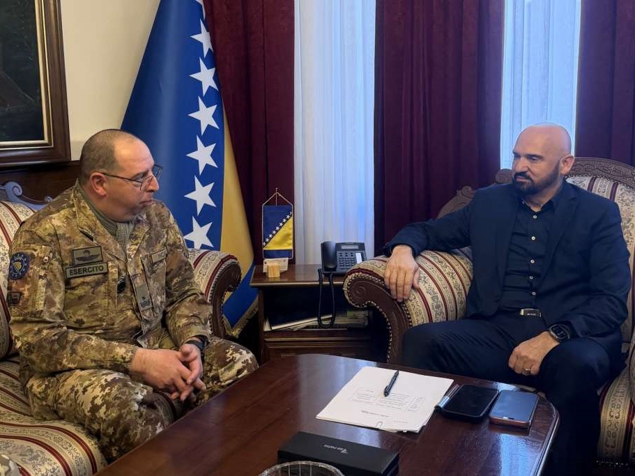 Isak primio u oproštajnu posjetu zamjenika komandanta EUFOR-a