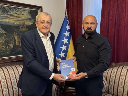Isak primio u posjetu prof.dr. Franju Topića: Vjera i humanizam kao snaga društvenog zajedništva