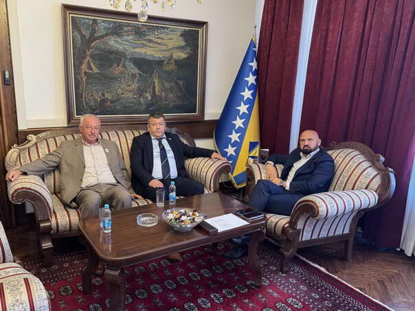 Isak sa direktorom Arhiva FBiH: FMUP u potpunosti posvećen zaštiti arhivske građe