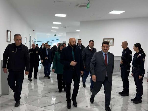 Isak sa delegacijom posjetio Nacionalnu policijsku akademiju Turske