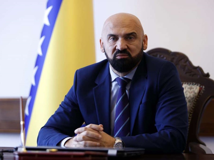 Isak: Tužno samoponižavanje Sanje Vulić