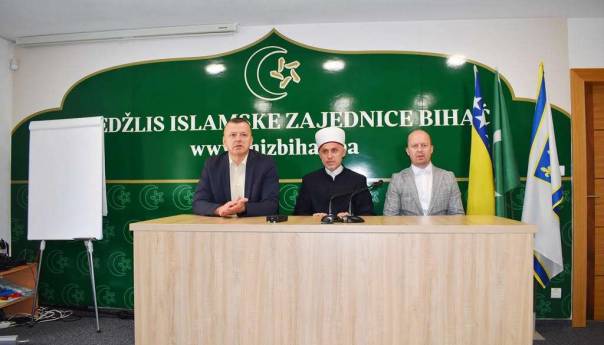 Islamska zajednica stradalim u poplavama u Bosanskoj Krajini dodijelila pomoć od 260.000 KM