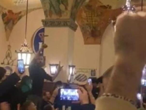 Ispad navijača Lazia: Pjevali nacističke pjesme na mjestu gdje je Hitler osnovao stranku