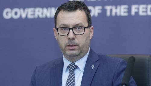 Ispod vozila ministra Džindića pronađena nepoznata naprava