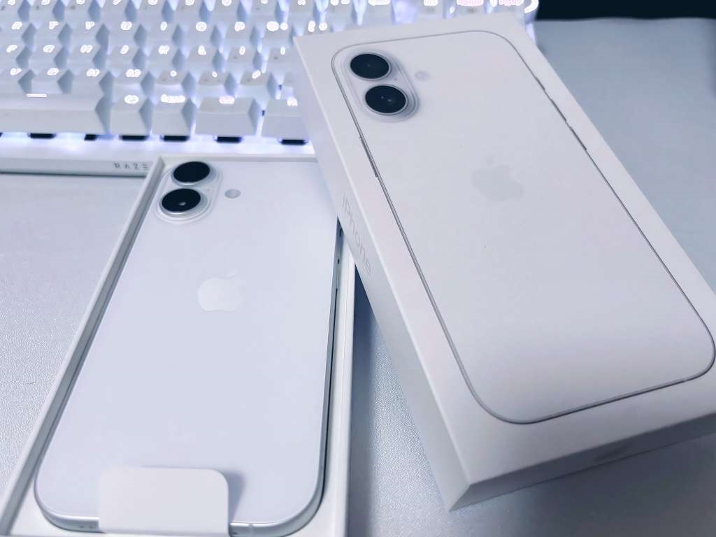 Isporuke pametnih telefona porasle za dva posto u 2025. godini