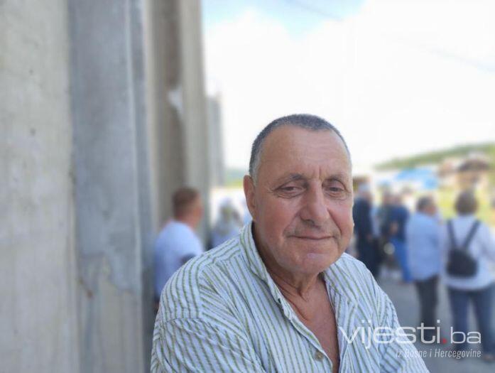 Ispovijest čovjeka koji je izgubio 52 člana porodice: 'Svake godine dolazim u Srebrenicu'