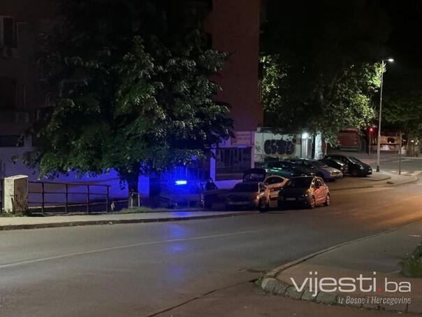 Ispred zgrade u Tuzli pronađeno tijelo ženske osobe, sumnja se na samoubistvo