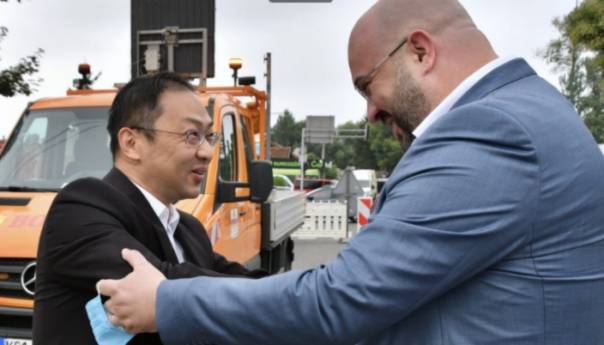 Ista firma iz Kine radi šine u Sarajevu i autoput u RS: Oba ugovora tajna!