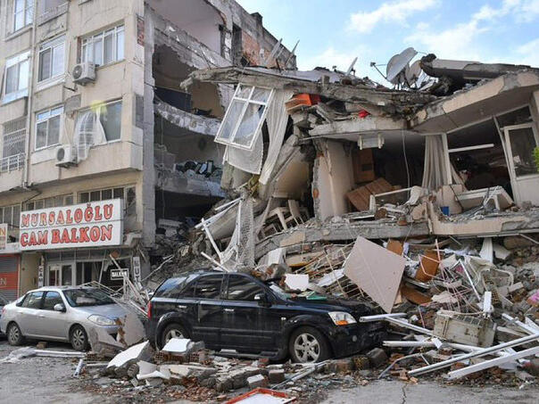 Istanbul pogodilo još 127 naknadnih zemljotresa, porastao broj povrijeđenih