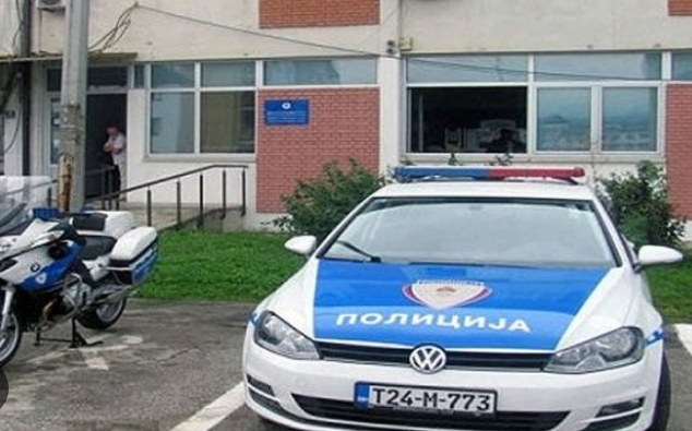 Istočno Sarajevo: Mrtav muškarac pronađen u automobilu