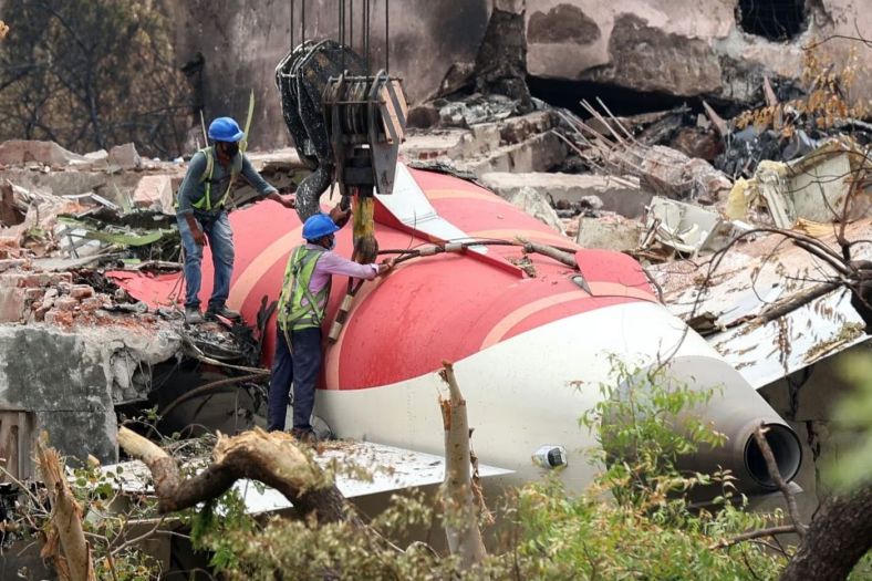 Detalji iz crne kutije Air India: Avion je u tvojim rukama