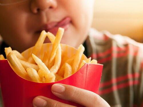 Istraživanje pokazalo: Raste broj pretilih tinejdžera