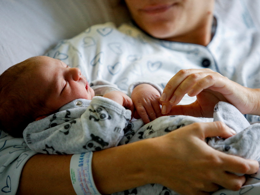 Italija bilježi historijski pad nataliteta: Sve manje djece, sve više zabrinutosti