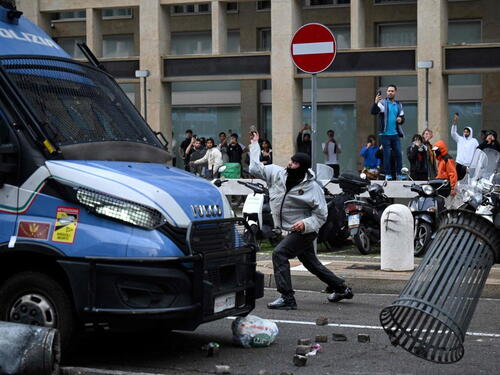 Italija gori: Hiljade ljudi na ulicama, blokirane ceste, u Milanu potpuna eskalacija