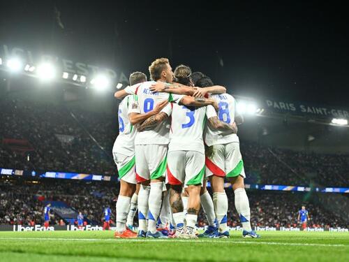 Italija razbila Francusku u sred Pariza, Turska remizirala u Velsu