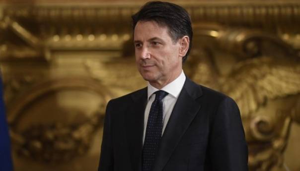Italija razmatra fiskalne mjere za pomoć turizmu i automobilskoj industriji