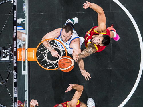 Italija savladala Španiju, Francuska slavila protiv Poljske