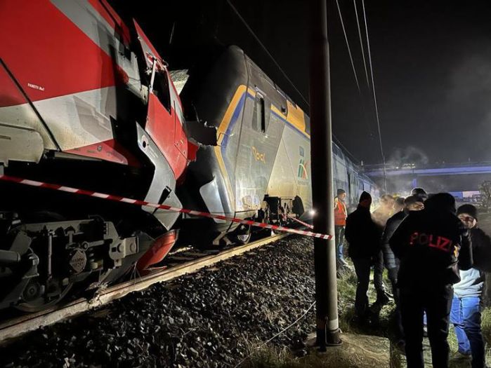 Italija: U sudaru dva voza veliki broj povrijeđenih