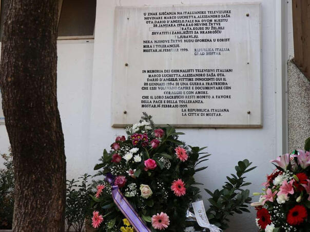 Italijanska ambasadorica odala počast ubijenim novinarima RAI-ja u Mostaru