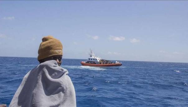 Italijanska obalna straža spasila 305 migranata na Mediteranu