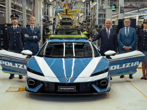 Italijanska policija dobila moćan Lamborghini