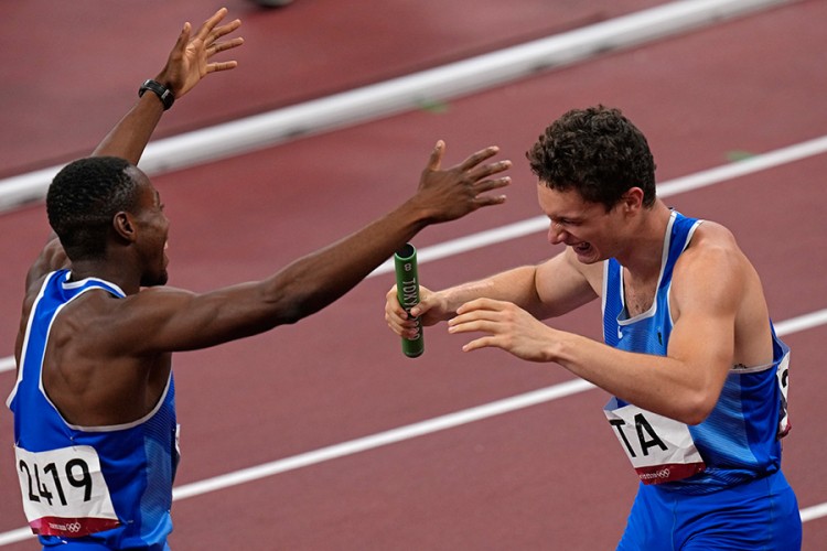 Italijanska štafeta u foto-finišu do zlata na 4x100