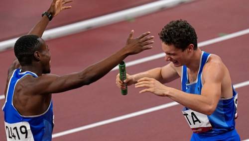 Italijanska štafeta u foto-finišu do zlata na 4x100