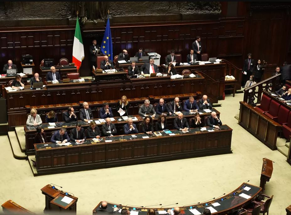 Italijanski parlament odobrio zakon o transferu migranata u Albaniju