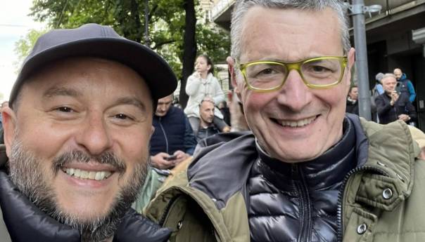 Ivanović prozvao RTS: Pustite snimak, a pročitajte 'okupilo se 2000 ljudi'