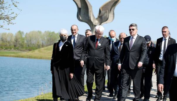 Ivo Josipović: Vrijeme da se jasno zabrani ustaštvo