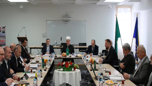IZ BiH: Obustavlja se zajedničko klanjanje namaza