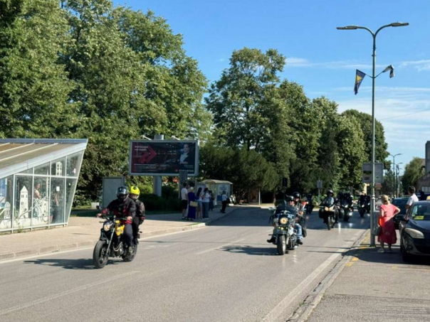 Iz Bihaća prema Potočarima krenula kolona učesnika 15. Moto maratona