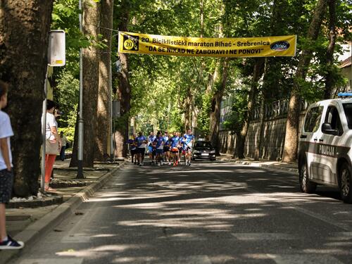 Iz Bihaća u Srebrenicu krenuli biciklisti i supermaratonci: 'Da se sjećamo...'