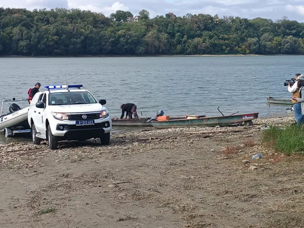 Iz Dunava izvučeno pet stranih državljana, za ostalima se traga