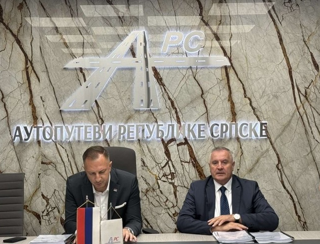 Iz fotelje u fotelju: Višković preuzeo Autoputeve RS