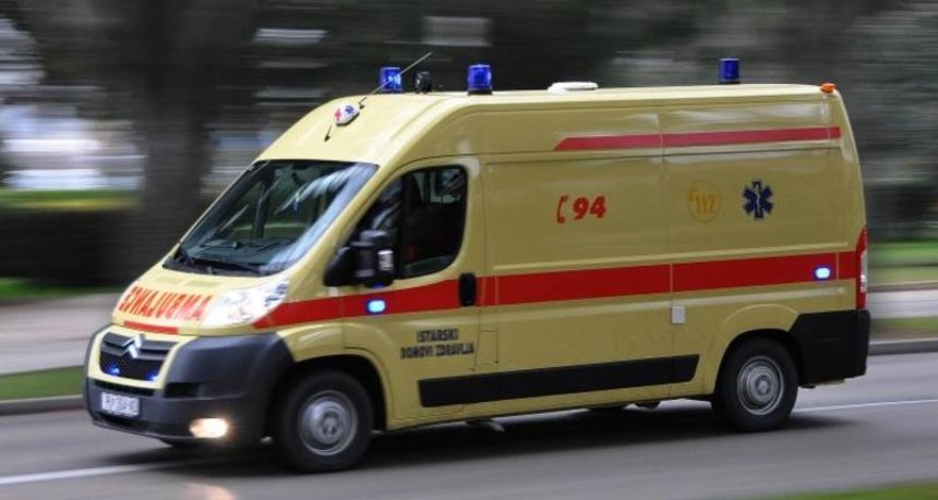 Iz gorućeg stana u Splitu vatrogasci spasili ženu