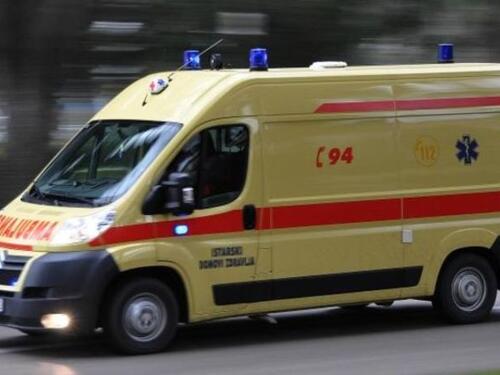 Iz gorućeg stana u Splitu vatrogasci spasili ženu
