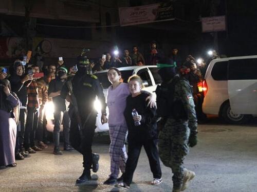 Iz izraelskih zatvora oslobođeno svih 30 palestinskih zatvorenika