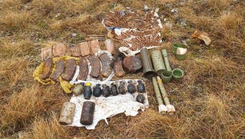 Iz jame Zvetaljka uklonjena veća količina minsko-eksplozivnih naprava